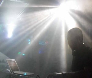 El techno de… Deraout?!!!!!!!!!! (Techno Colombiano)