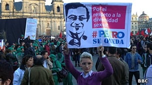 Las consecuencias de destituir al alcalde de Bogotá y exguerrillero Gustavo Petro