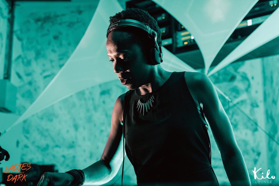 SHINEDOE enciende su funky africano en Razor EP