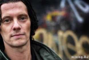 Mp3: 2000 And One – In Their House 05 – 02.03.2011