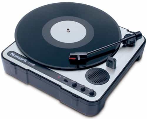 Numark anuncia la disponibilidad del giradiscos PT-01USB