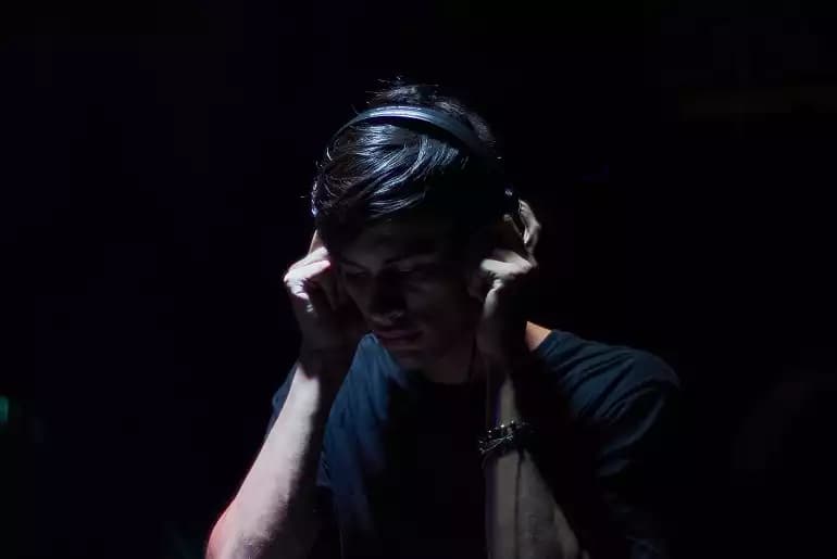 ESTEBAN MIRANDA en Entrevista: Ser fiel a un sonido es fundamental, más hoy donde todo se mueve por modas