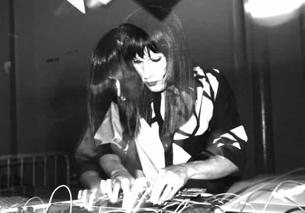 Rrose: La Alquimia del Sonido en la Sombra.