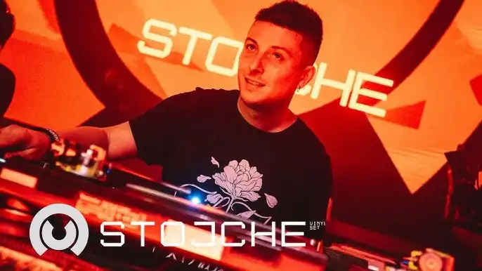 Los que saben, saben: Stojche opera en frecuencias que otros no captan.