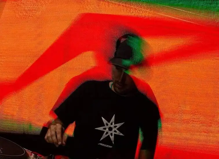 Entrevista Dj X 2025: Si algo te inspira lo tratas con amor