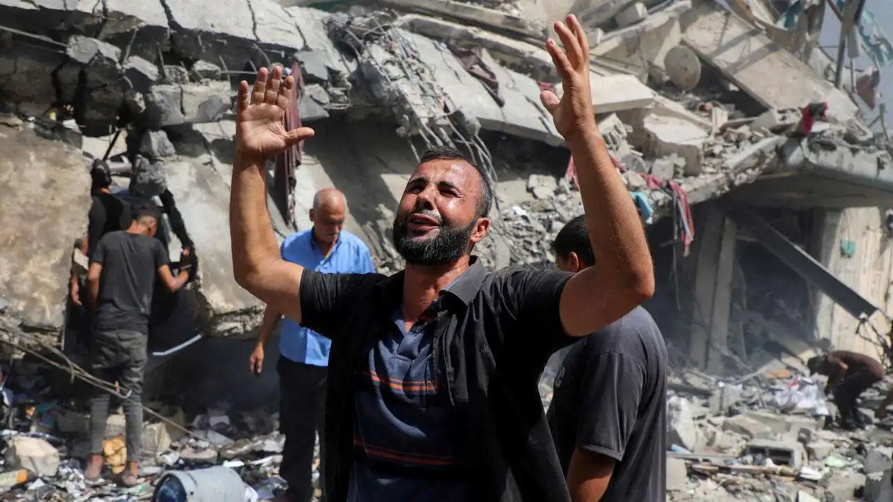 ¿El fin de la guerra en Gaza? Israel y Hamás firman acuerdo de paz.