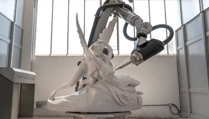 Robots escultores: así recrean obras maestras en mármol.