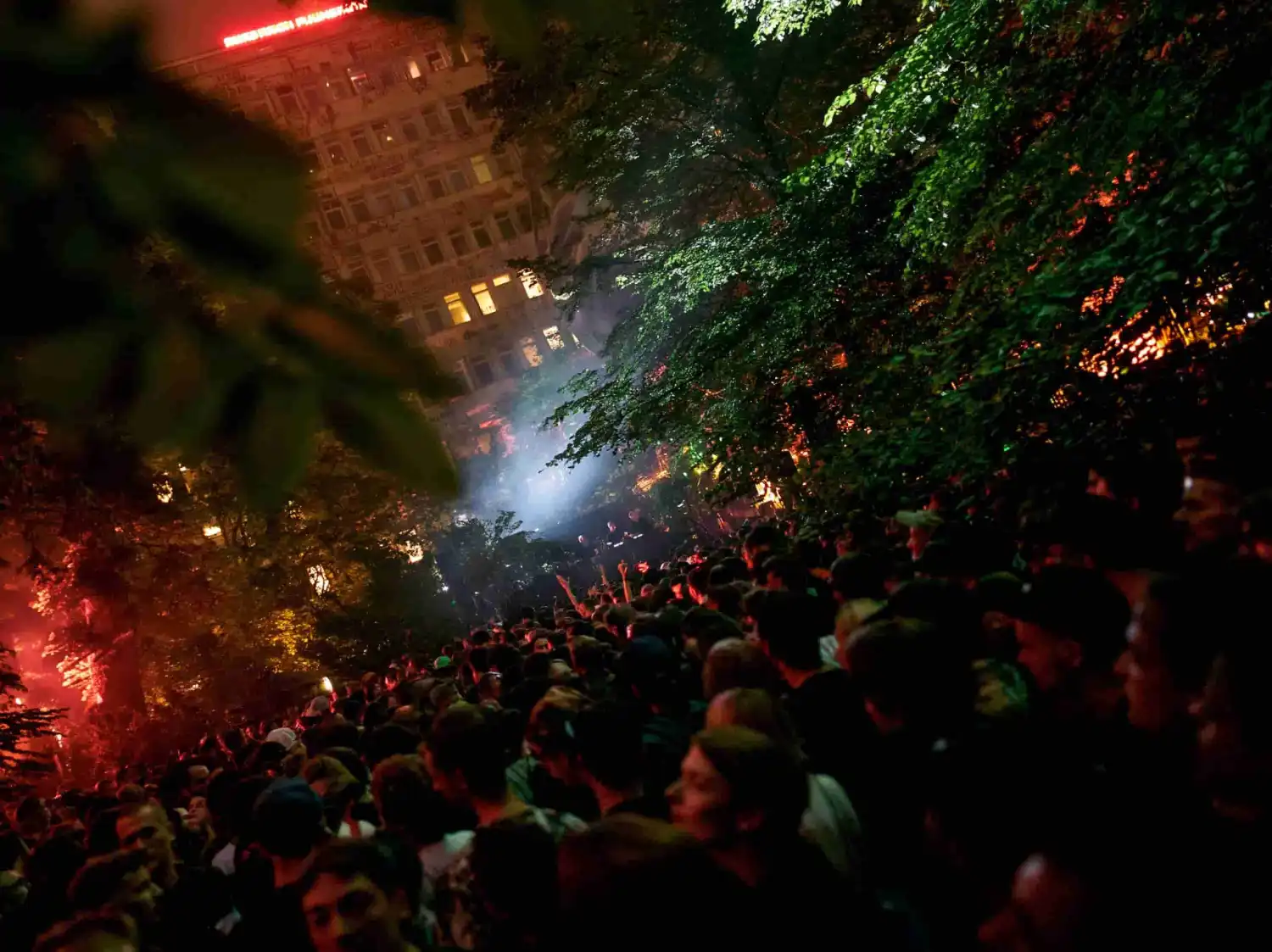 Tres clubs icónicos de techno en Berlín reciben protección oficial como monumentos históricos