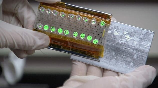 Adiós a la batería baja: diseñan un generador de energía que funciona con la fricción