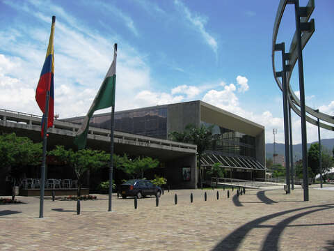 Lanzamiento GMID FREEDOM 2013 ( Electric Deluxe Workshop ) @ Caja de Madera by Speedy J!! * Entrada libre