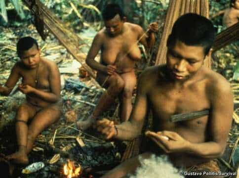 Huesos: Otra especie diferente a los Nativos Americanos llegó a America