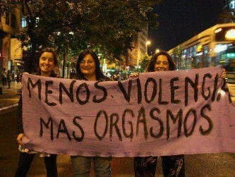 Problemática: El materialismo de la mujer Paisa.