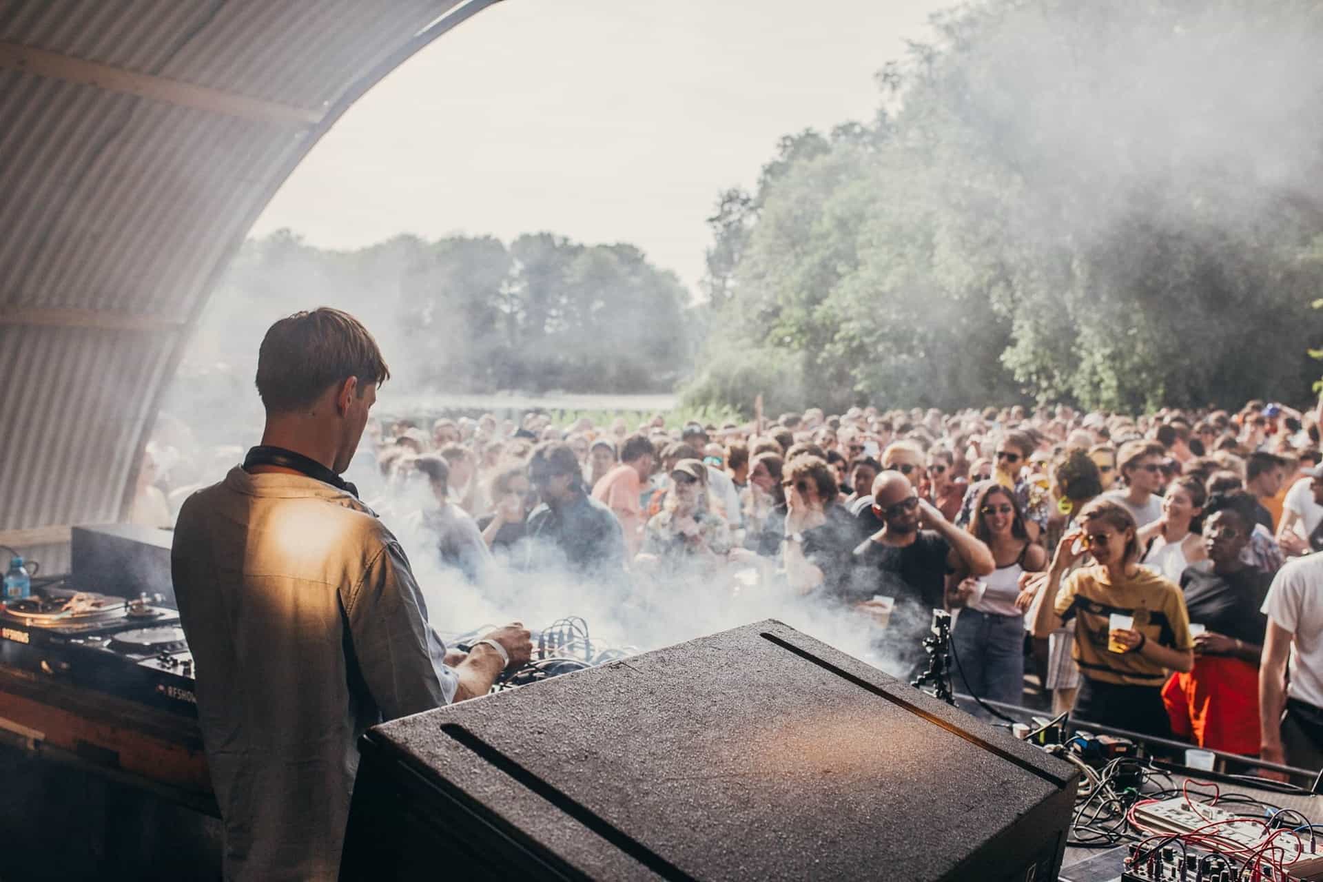 Llegó lo más bailable de la temporada: IDENTIFIED PATIENT en la TECHNOFERIA de las FLORES