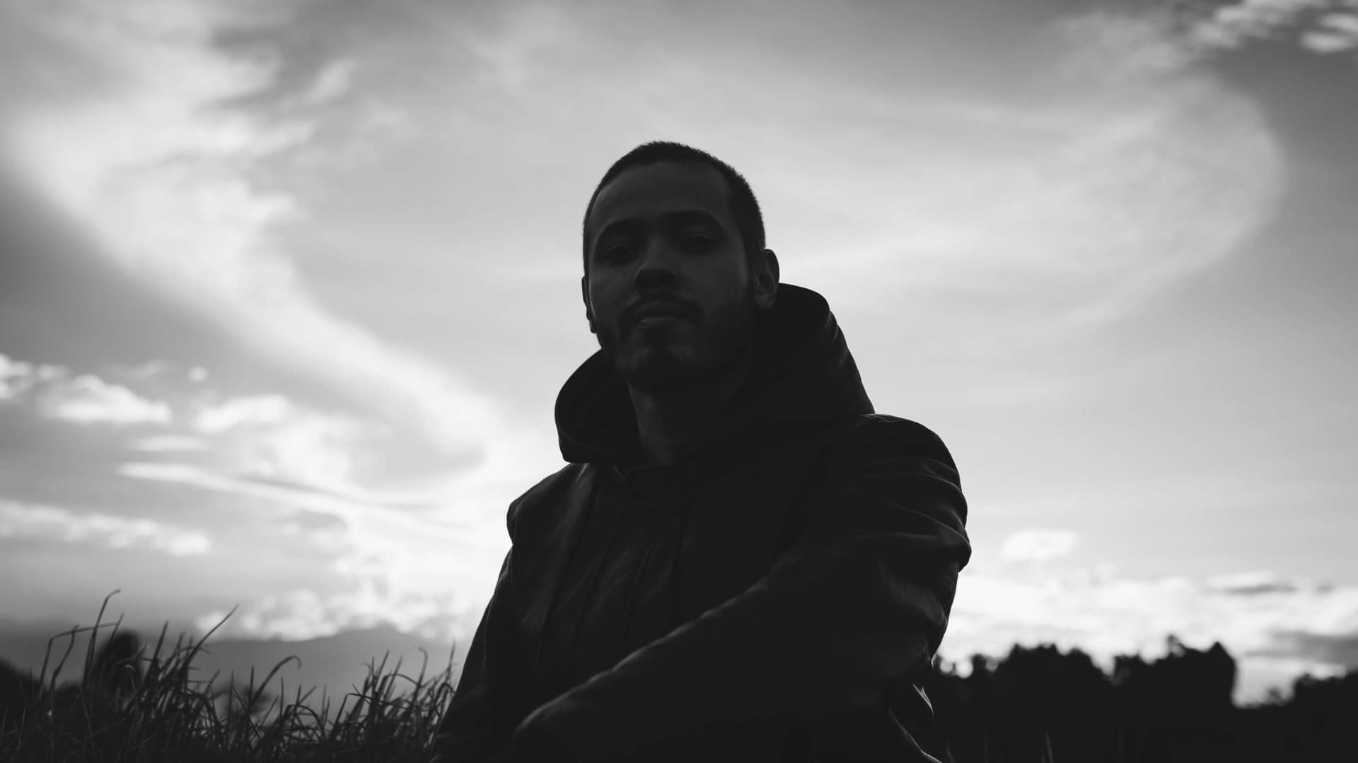 ADVANCED TRANSISTOR lanza Semiconductor, álbum tecnológico e intransigente