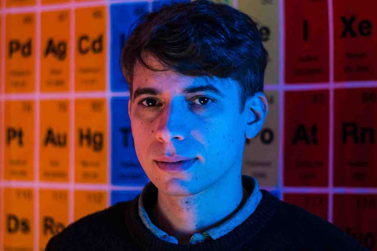 Ilian Tape firma el primer álbum de Andrea