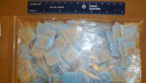 HORROR! Niña le lleva bolsitas de Heroina a los compañeritos del Colegio