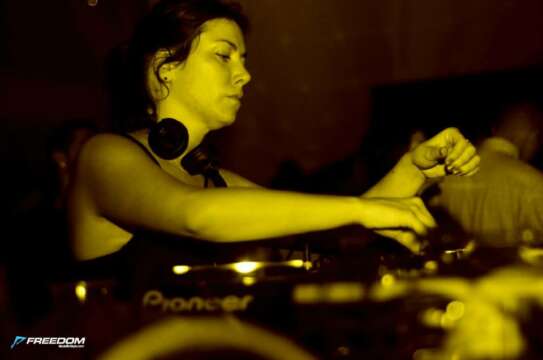 Escucha el nuevo Neverwhere Radio de Camea con My Favorite Robot