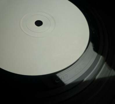 Escucha: Aphex Twin – Caustic Window. Trabajo ¨escondido¨ de 1994