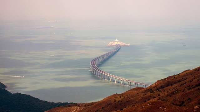Finalmente, China abrirá el mayor puente marítimo del planeta, pero no para todos los conductores