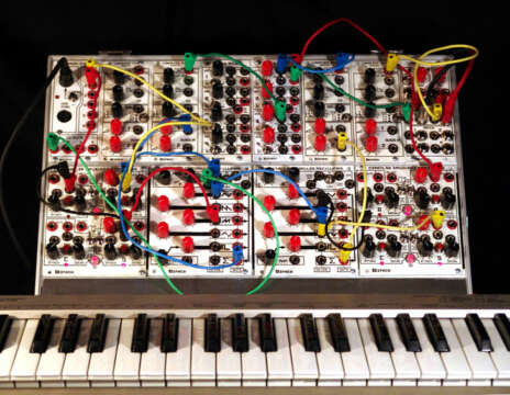 Talleres de Construcción de Sintetizadores Modulares en Barcelona