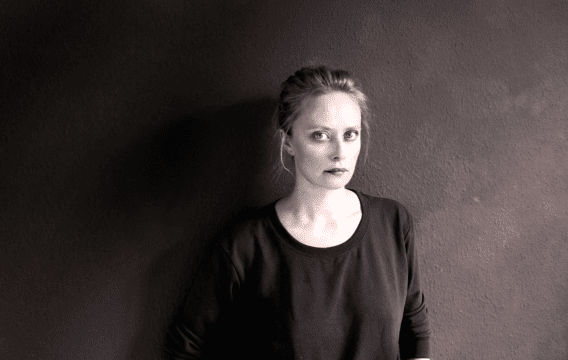 Dasha Rush revela ZONE 005, su nueva colaboración con UY Studio que será presentado en el Halle (Berghain)