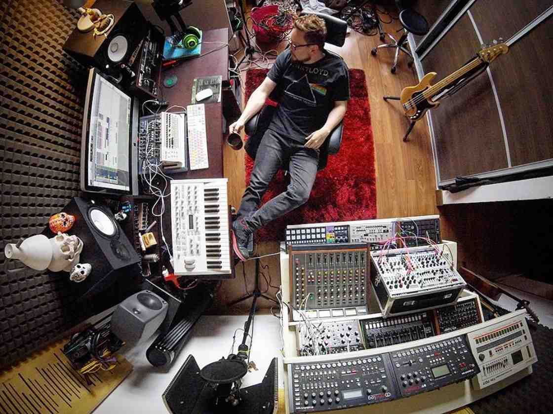 Músicos colombianos y europeos regalan bancos de sonidos para producir música desde casa