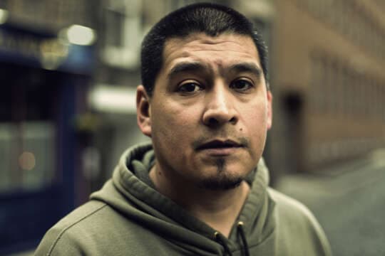 Mira un detrás de cámaras del vídeo de Jaguar de Dj Rolando