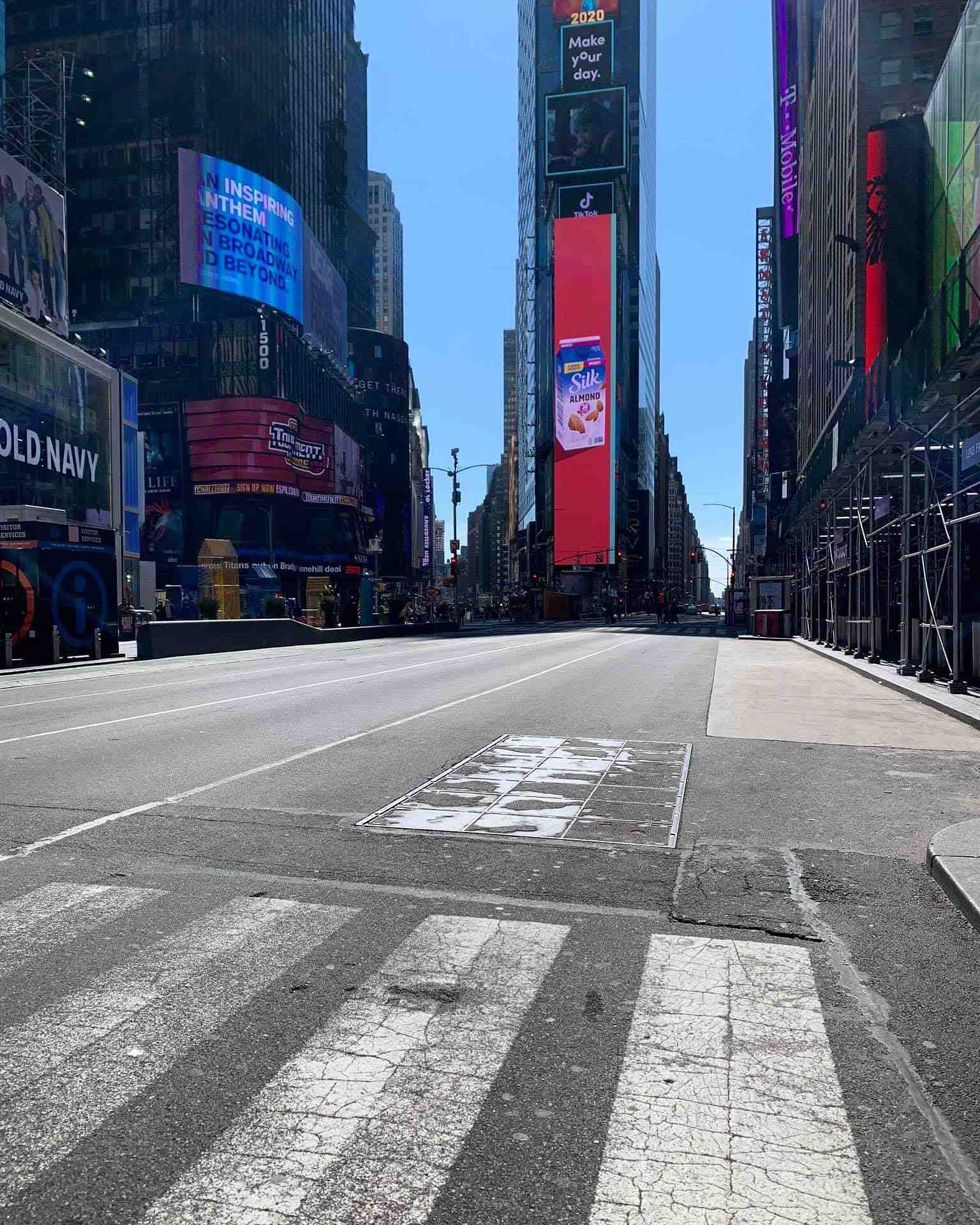 Elon Musk: "Es más probable que muera en un accidente automovilístico" , Goldman Sachs: "Al menos el 50% de USA se enfermará"