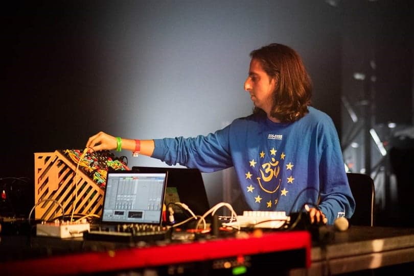 JAMES HOLDEN estrena álbum, es un mundo de fantasía en la nueva era