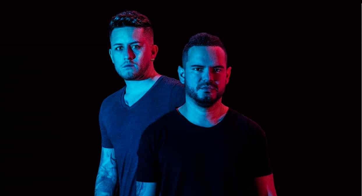 GRASSO & MAXIM en sesión exclusiva de dinámico Groove