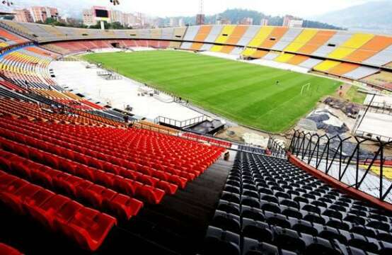 Reapertura del Atanasio fué una prueba de fuego para hinchas