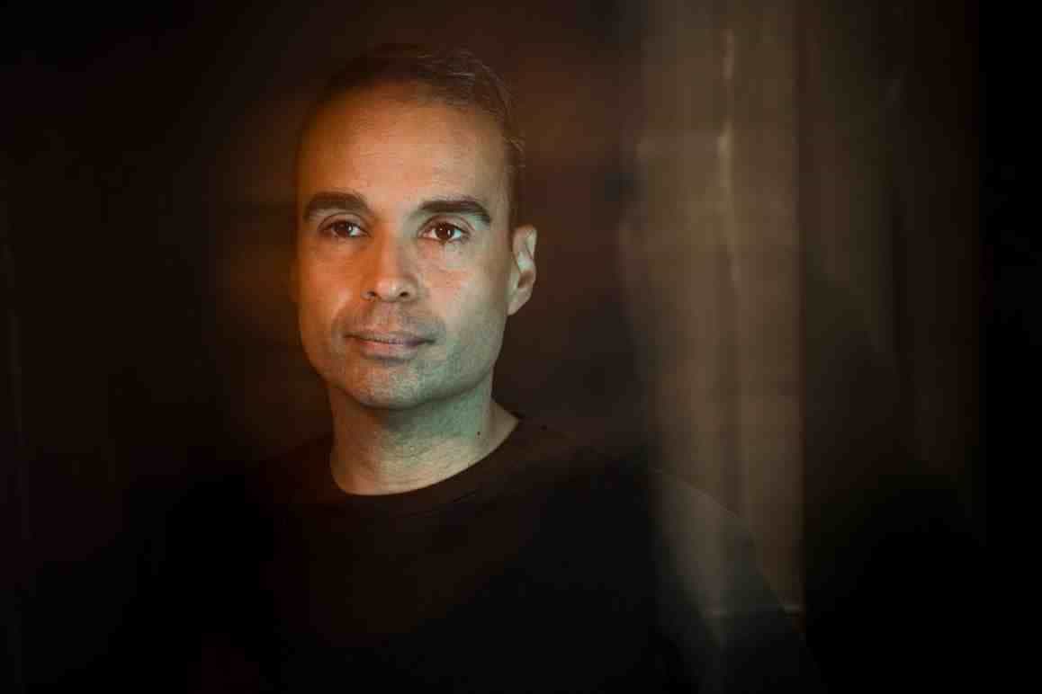 John Tejada regresa a su estilo de los 90’s con un nuevo EP