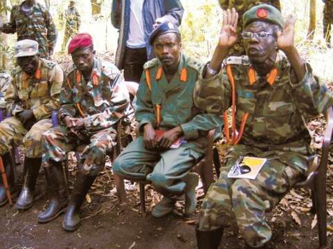 Kony: Se repetirá la historia de Libia en Uganda ésta vez sin la necesidad de Alqaeda sino un grupo de Hipsters militares en las redes sociales?