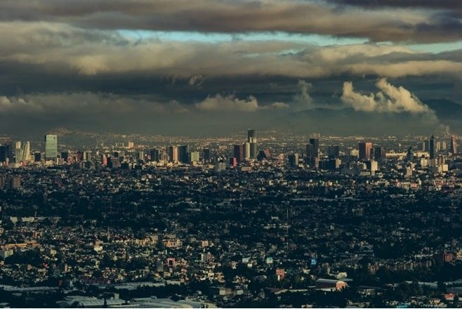 Sorprendente pero cierto: La Ciudad de México se hunde 50 cm al año debido a la extracción de agua y el daño es irreversible