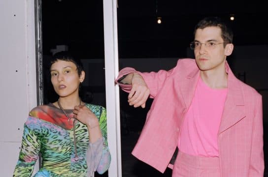 Pelada debuta en PAN con un álbum que envía un mensaje moral y político sobre la mujer