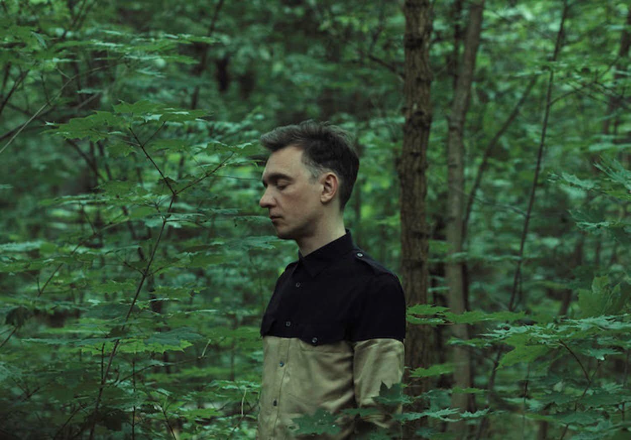 Peter Van Hoesen compila y documenta en 52 pistas, diez años de su sonido en Time To Express