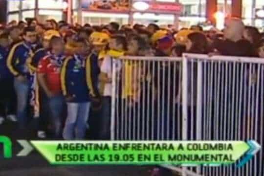 Por lo menos cinco mil colombianos no pudieron ingresar al estadio Monumental