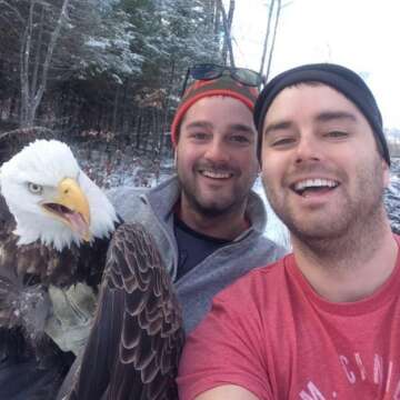 Rescate de Aguila Calva Gigante se vuelve Viral