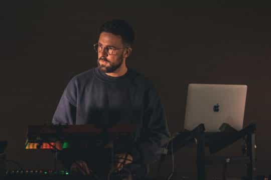 SHLØMO obsequia podcast portentoso a XLR8R con un clímax absorbente ¡Artista ZER0 GRAVITY!