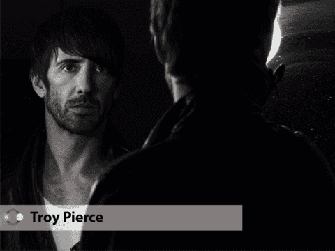 Troy Pierce y su mix Les Loups