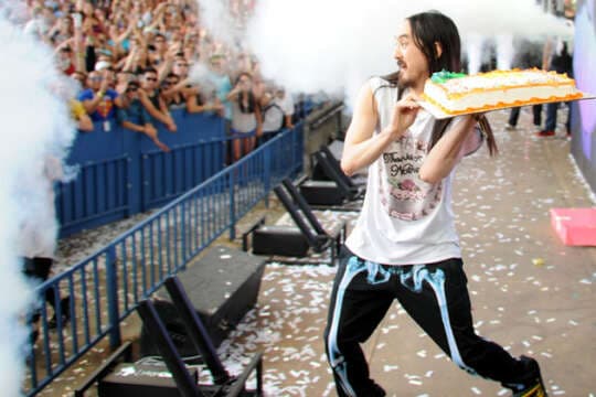 Porqué le dicen HOUSE al EDM o Tribal comercial music en Medellín ?