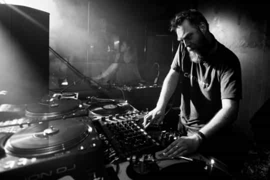 Zadig lanzará EP colaborativo con Asymptote