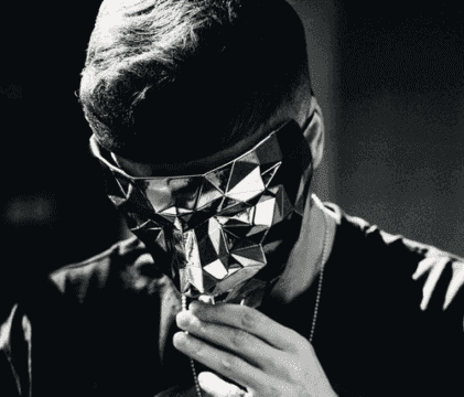 Zomby redefine a Darkstar en “You Don’t Need A Weatherman” con excelentes resultados…