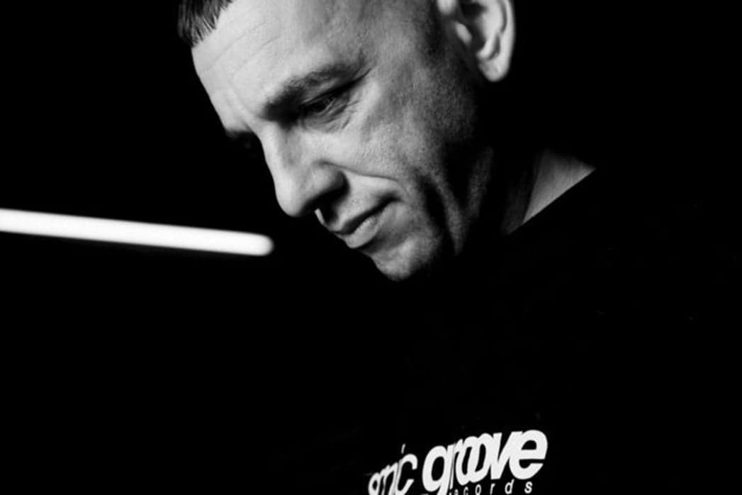 Escucha la compilación ácida entre 1992-1994 que curo Adam X para L.I.E.S.