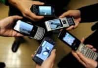 Colombia se suma a los países que tienen más celulares que personas