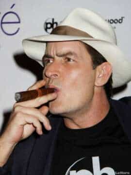 Charlie Sheen: consume su propia marca de marihuana
