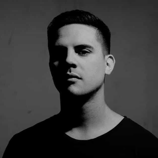 Escucha el debut de Dangelo en Default Series