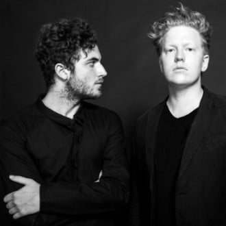 El proyecto de Nicolas Jaar y Dave Harrington (DARKSIDE) desde un tejado en New York...