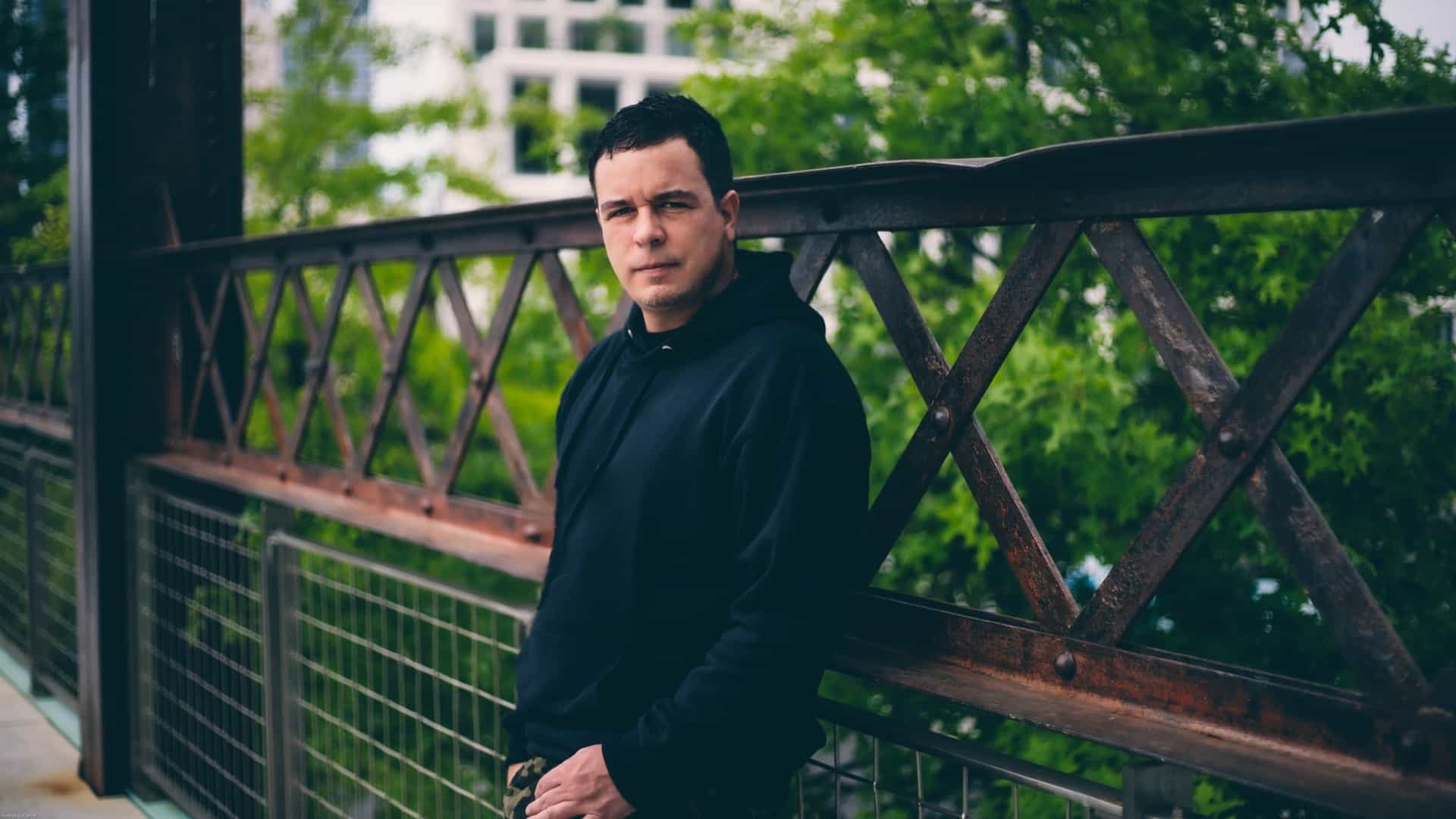 Premiere: Escucha ‘Obscure’ lo nuevo de DESTRO en RAW QUARTER