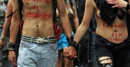 Universitarios adelantaron 'desnudatón' en Colombia para protestar al Gobierno